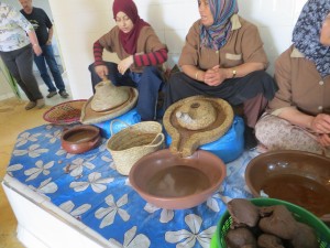women producing argan oil in morocco